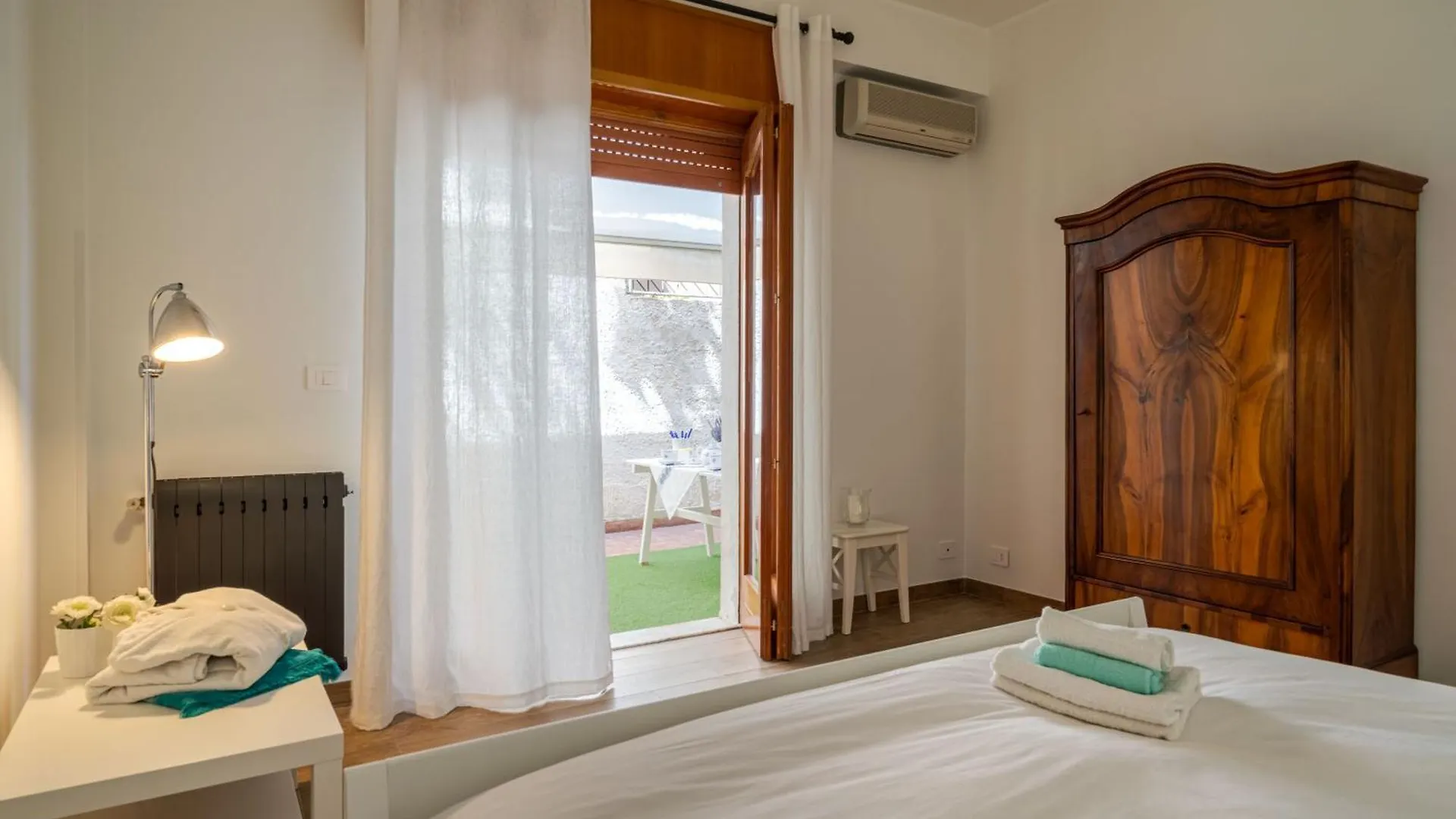 טאורמינה La Maison De Clotilde 0*,